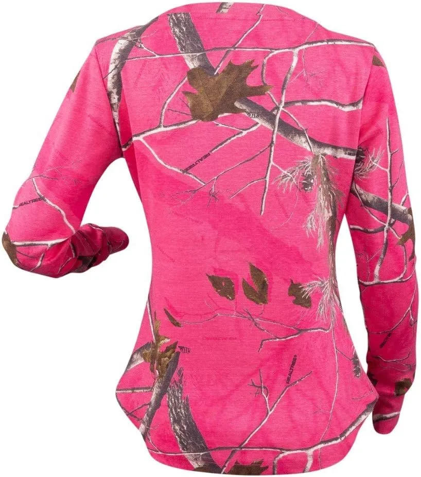 – Ladies Long Sleeve Henley Shirt in Realtree Camo Print