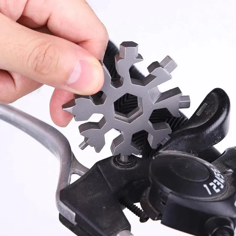 18-in-1 Multi-Tool Stainless Steel Snowflake-Shaped Tool