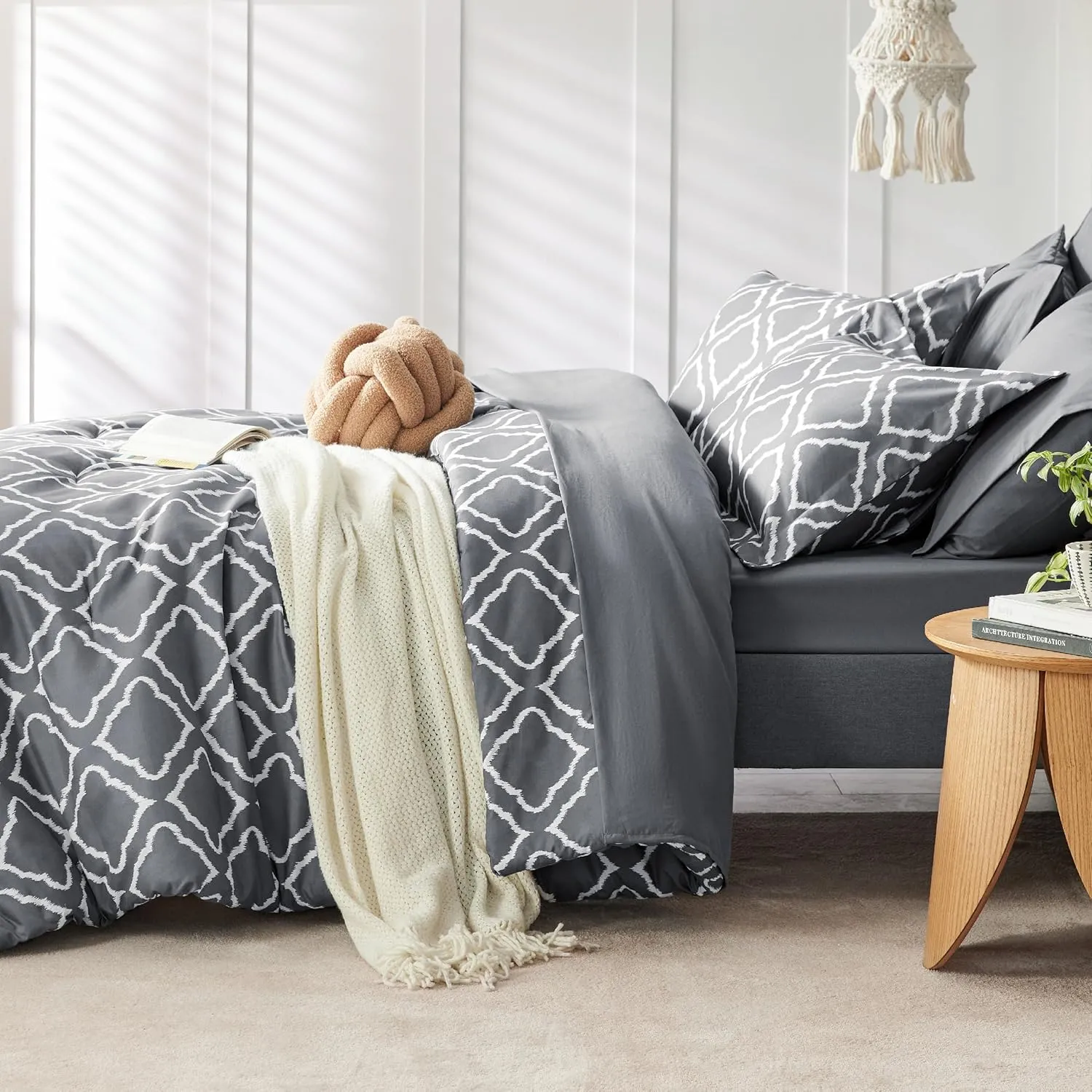 Bedsure King Comforter Set 7 Pieces - Dark Grey Blue Quatrefoil Comforters King Size, Lightweight Bedding Sets for All Season, Bed in a Bag with Comforters, Sheets, Pillowcases & Shams