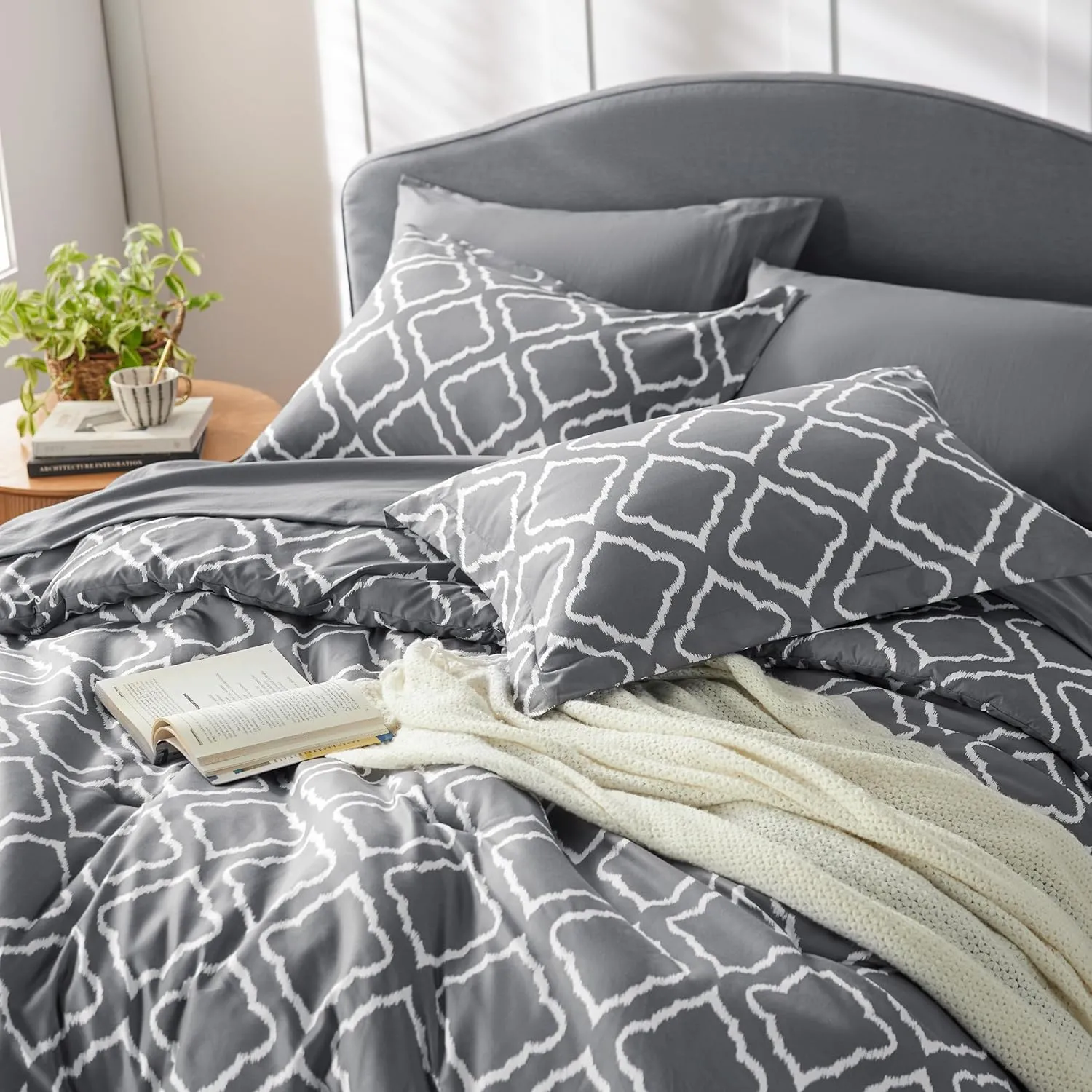 Bedsure King Comforter Set 7 Pieces - Dark Grey Blue Quatrefoil Comforters King Size, Lightweight Bedding Sets for All Season, Bed in a Bag with Comforters, Sheets, Pillowcases & Shams