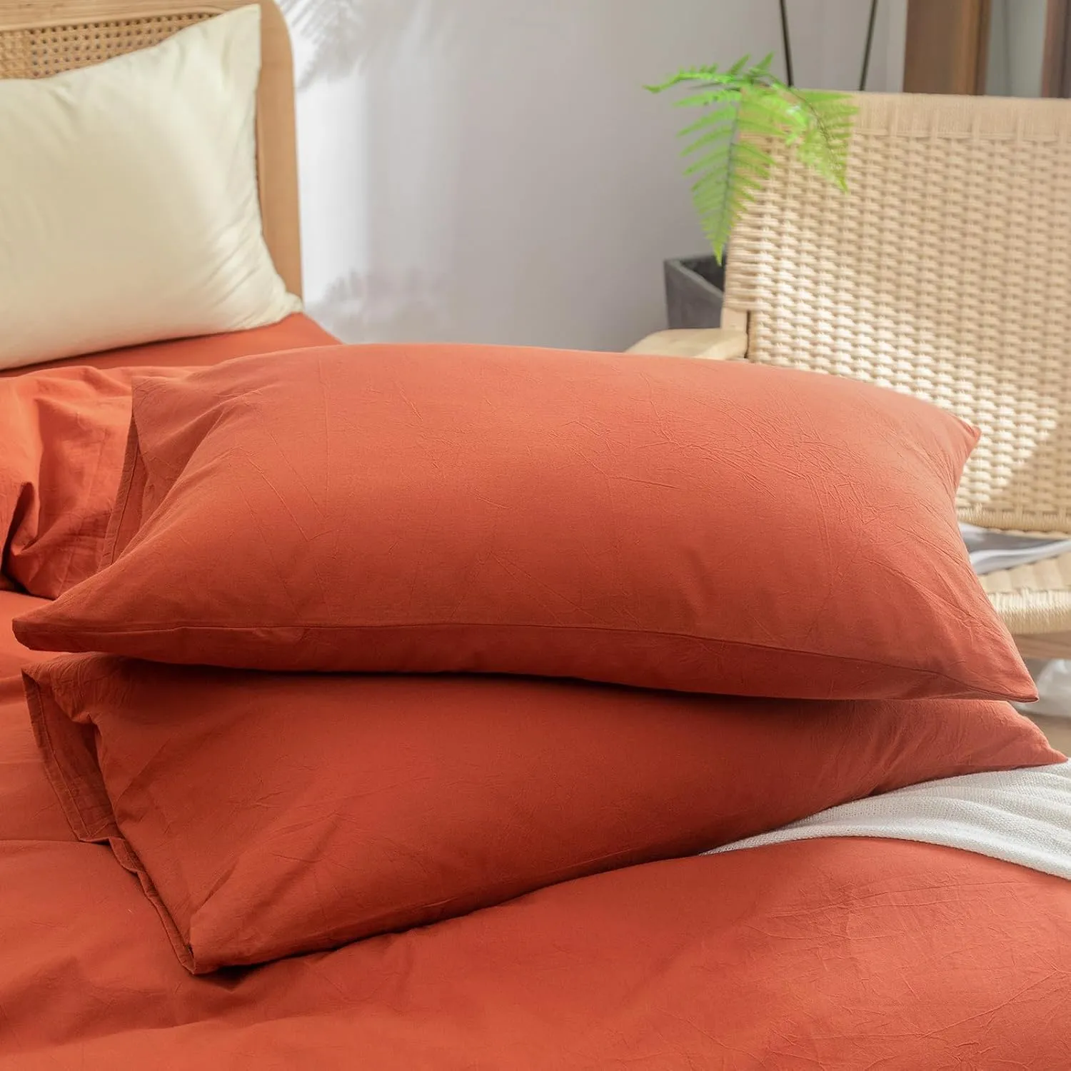 BESTOUCH Duvet Cover Set 100% Washed Cotton Linen Feel Super Soft Comfortable Chic Lightweight 3 PCs Home Bedding Set Solid Burnt Brick Red Queen