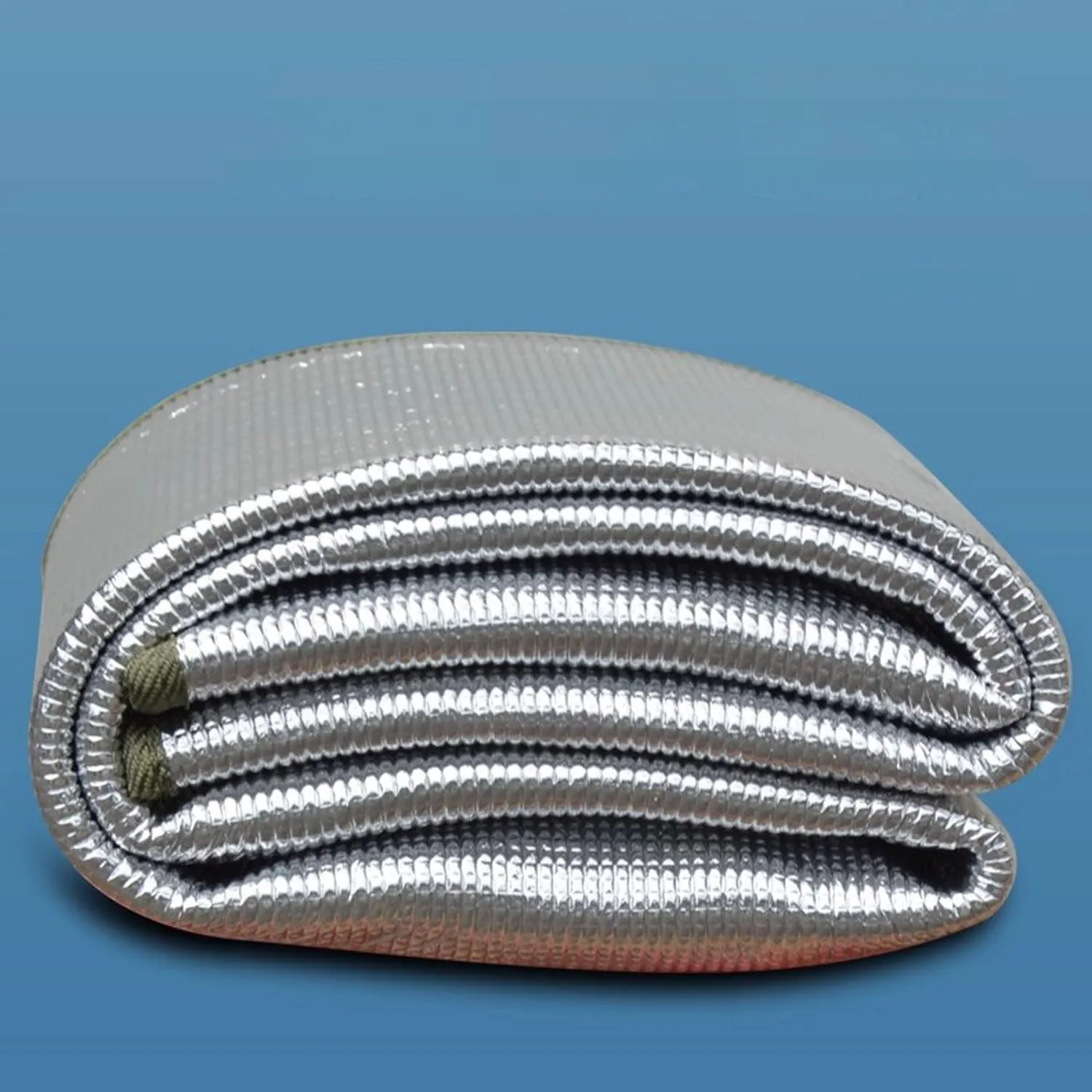 Camping Mat Foam Foil Blanket for Camping Foam Pad Insulating Foil Mat Sleeping Tent Pad Thermal Mattress Mat Pad Waterproof Double-Sided Moisture-Proof Foldable Tent Reflecting Heat, 4mm Thick