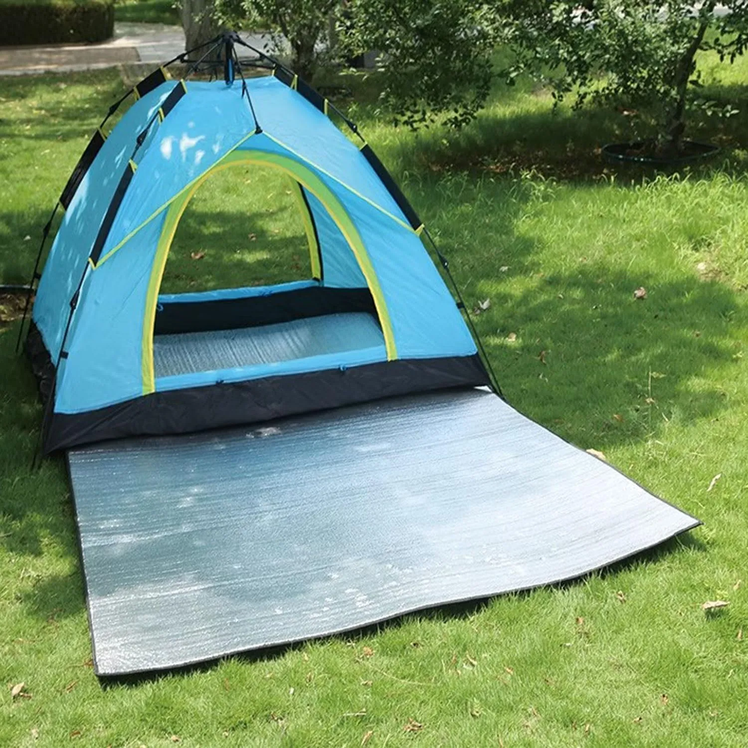 Camping Mat Foam Foil Blanket for Camping Foam Pad Insulating Foil Mat Sleeping Tent Pad Thermal Mattress Mat Pad Waterproof Double-Sided Moisture-Proof Foldable Tent Reflecting Heat, 4mm Thick