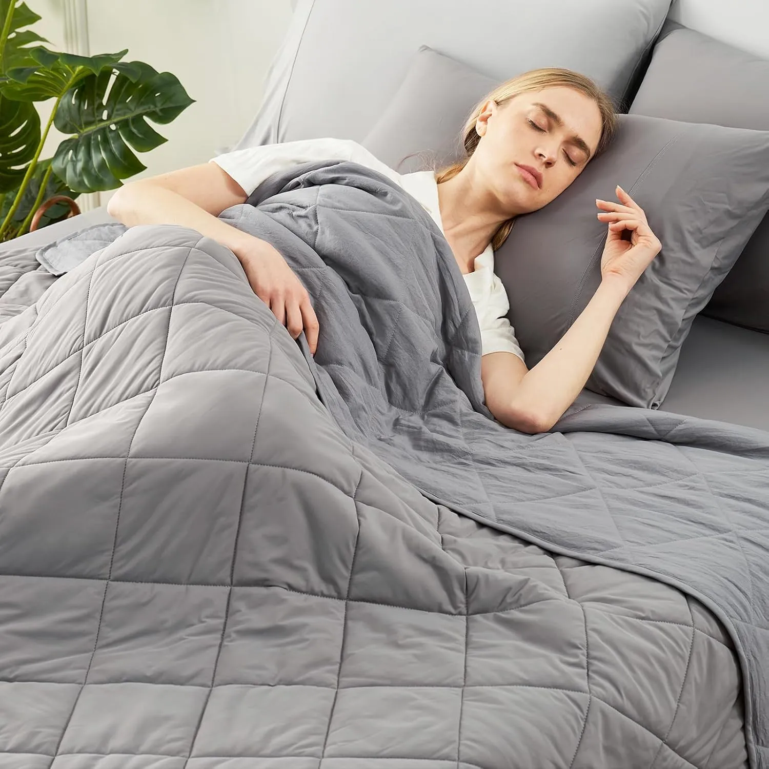Cozy Bliss Cooling Blanket for Hot Sleepers, Q-Max 0.4 Cooling Comfort Queen Size, Cold Blankets for Night Sweats Sleeping, Ultra-Cool Lightweight Breathable Summer Blanket for Bed