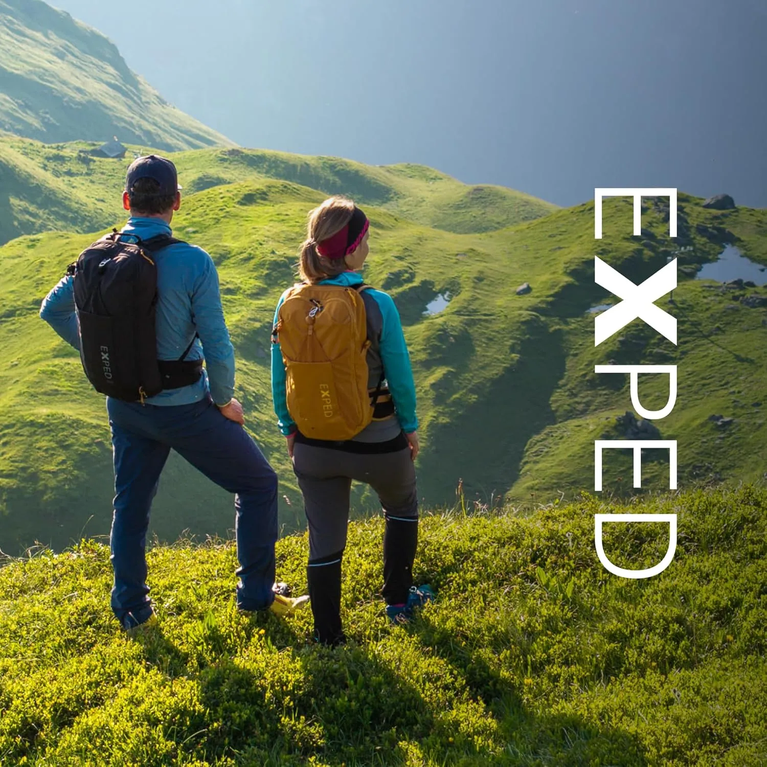 Exped Skyline 20 Liter Backpack - Lightweight Daypack Used for Hiking, Day Trips, and Travel, Hip Belt, Rain Cover, Storage and Bladder Compartment, Medium/Long, Cypress