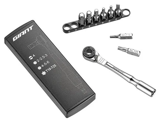 GIANT RATCHET MULTI TOOL