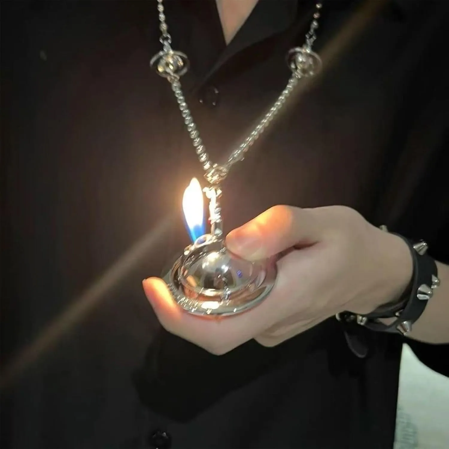 High-Grade Punk Saturn Necklace Lighter – Vintage Inflatable Soft Flame with Chain for Men and Women Portable Nana(#1)