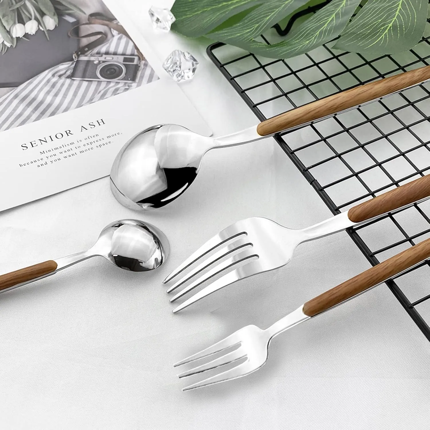 JASHII 30pcs Flatware Cutlery Set Service for 6, Stainless Steel Silverware Set with Imitated Wooden Handle, Tableware Sets Including Forks Spoons Knives - Shiny Silver