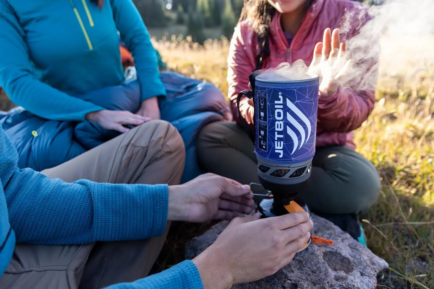 Jetboil Flash Camping and Backpacking Stove System, Portable Propane/Isobutane Burner with Cooking Cup for Outdoor Trips and Hiking