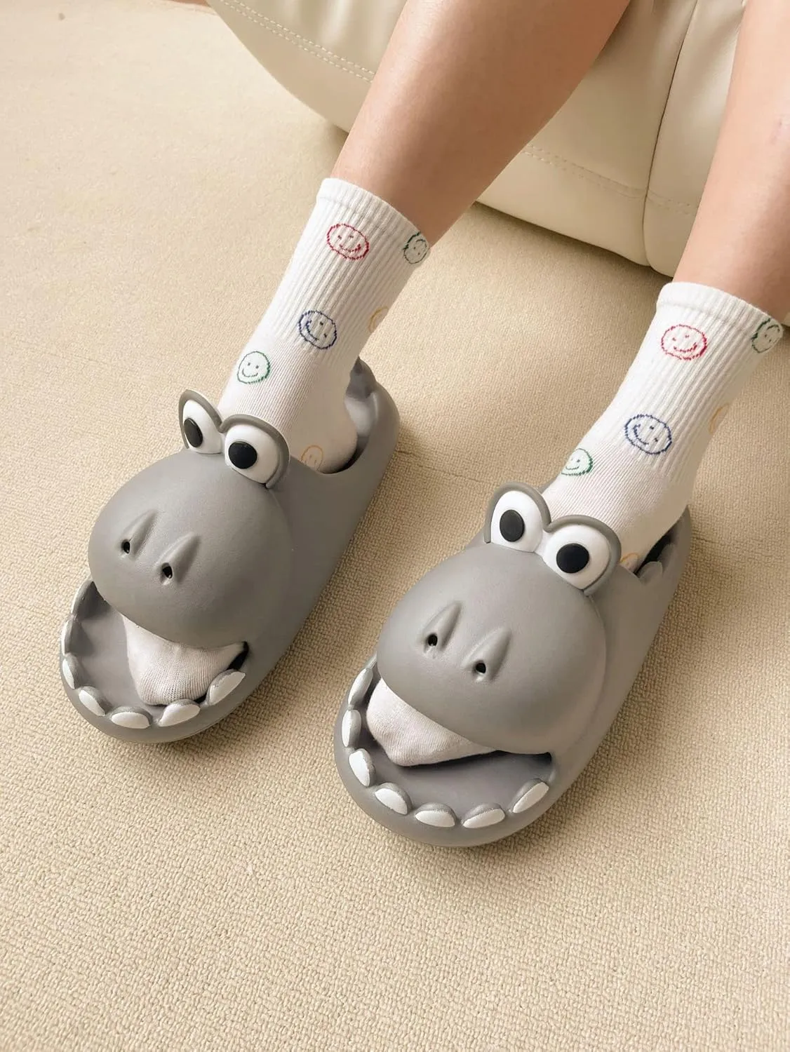 LELEBEAR Dinosaur Slippers for Women Man, Eva Novelty Open Toe Slides, Casual Beach Shoes Spa Sandals Indoor Outdoor with Beige Socks