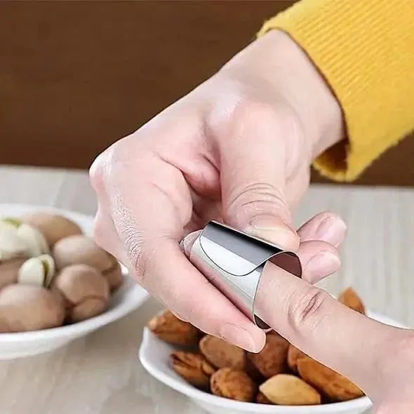 Multi-Use Stainless Steel Sheller – Compact Kitchen Tool