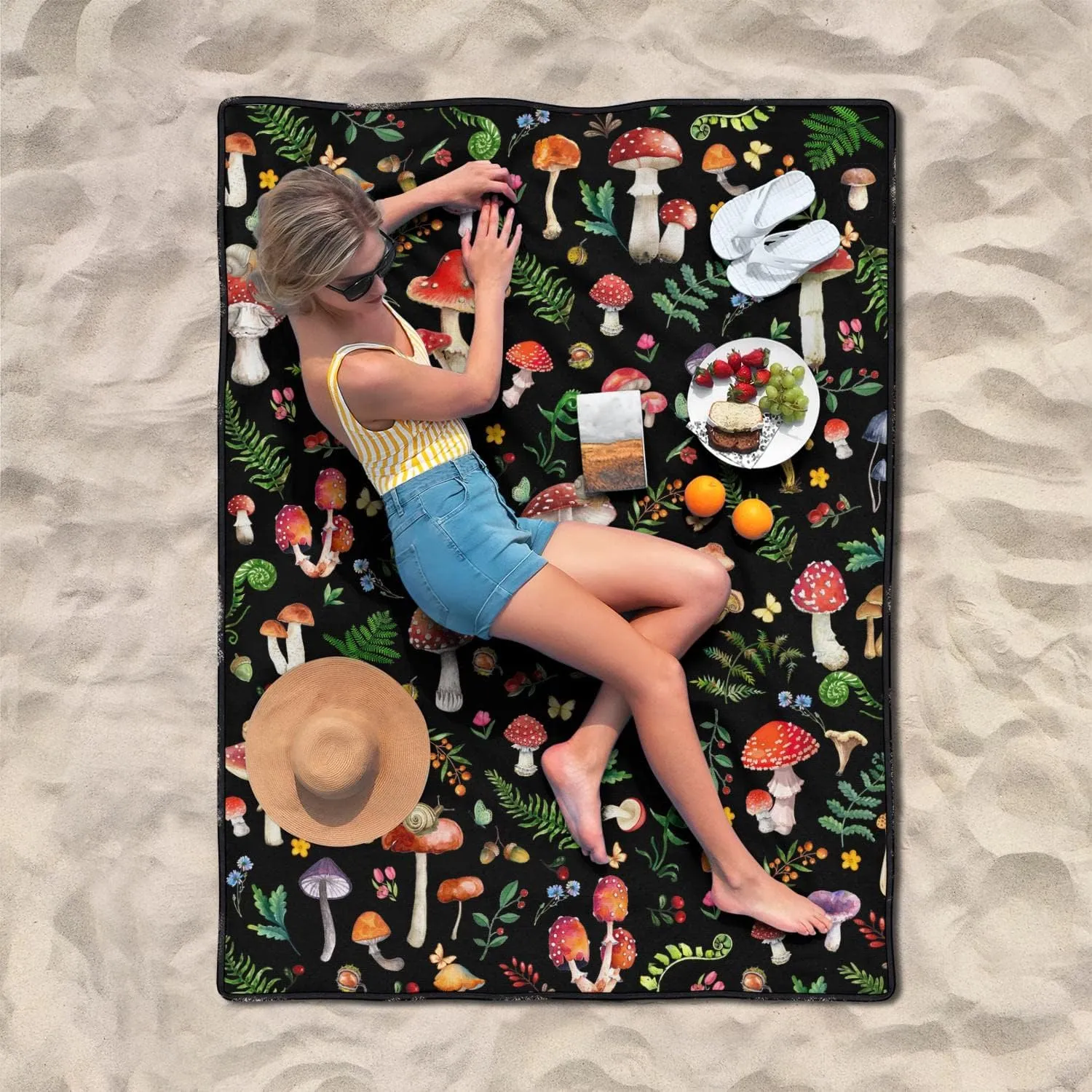 Mushroom Picnic Blankets Waterproof Foldable,60’‘x80'' Portable Dual Layers Outdoor Travel Camping Backpacking Hiking Beach Blanket Mat for Grass Padded Lawn Park Beach,Picnic Accessories
