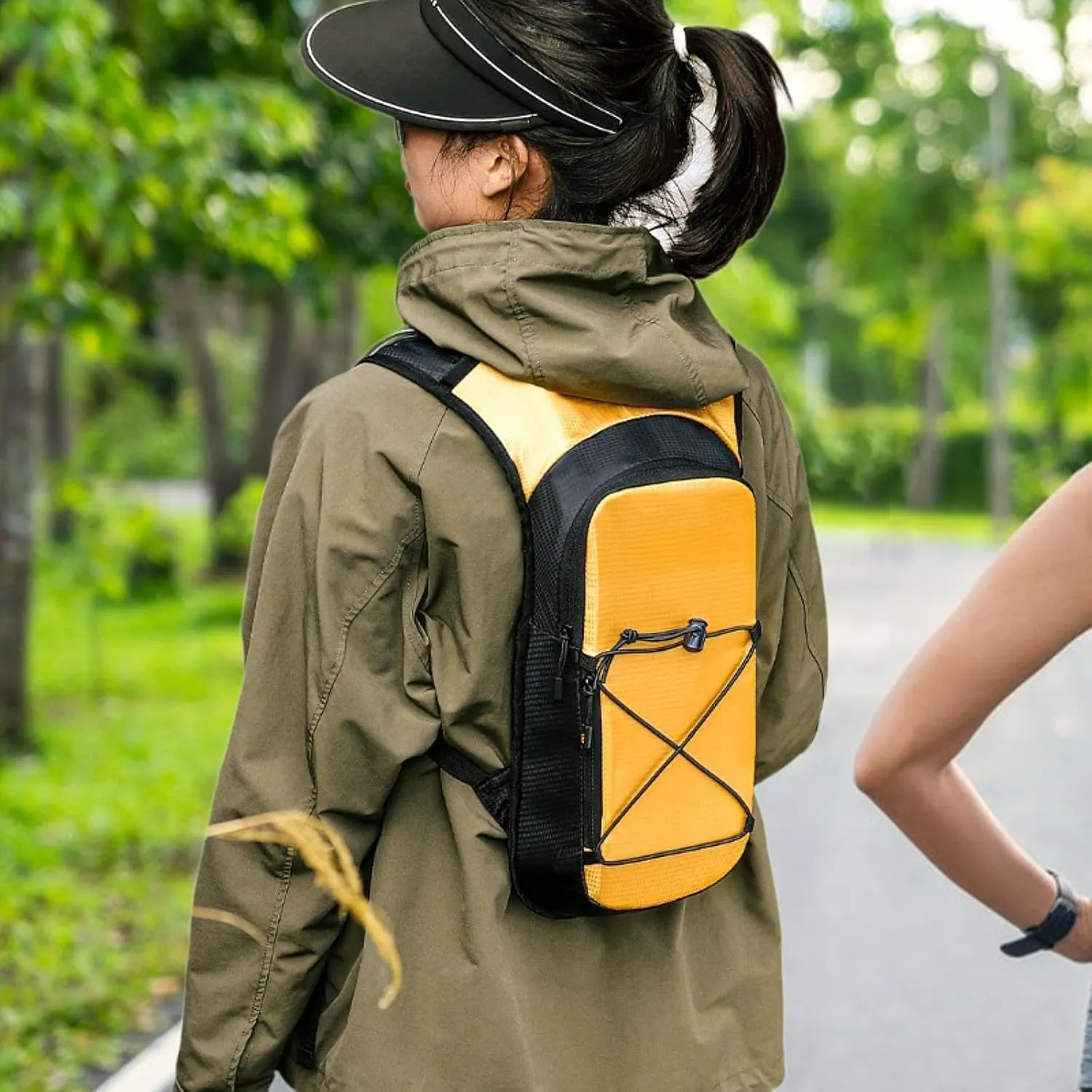 YIJU Hydration Backpack Daypack,Practical Water Rucksack Water Bag Hiking Water Backpack Portable for Camping Backpacking Riding
